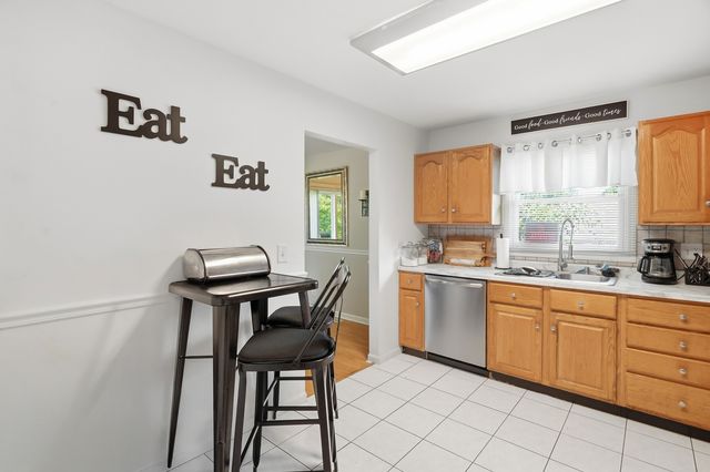 4009 Ridge Road, Zion, IL 60099
