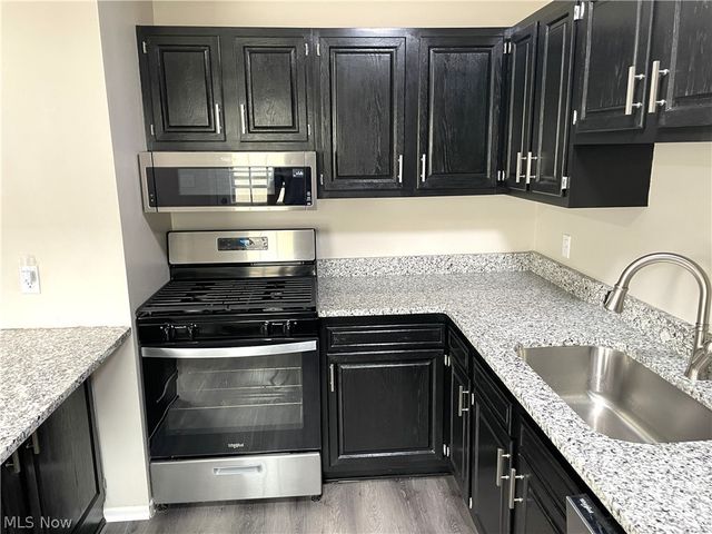 1257 Bailey Road, Cuyahoga Falls, OH 44221