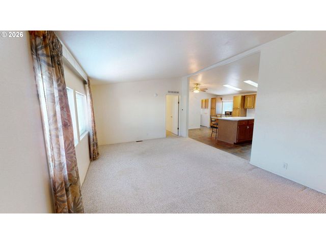 98042 W BENHAM Ln 15, Brookings, OR 97415