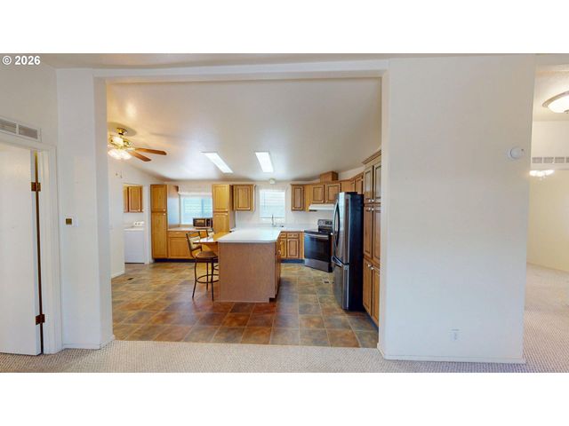 98042 W BENHAM Ln 15, Brookings, OR 97415