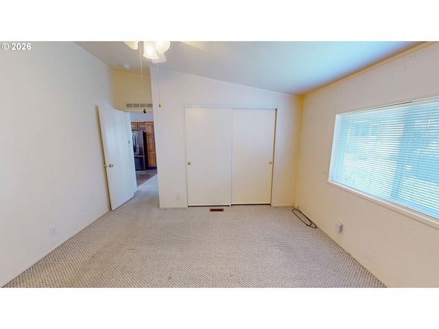 98042 W BENHAM Ln 15, Brookings, OR 97415