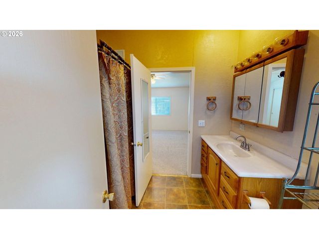 98042 W BENHAM Ln 15, Brookings, OR 97415