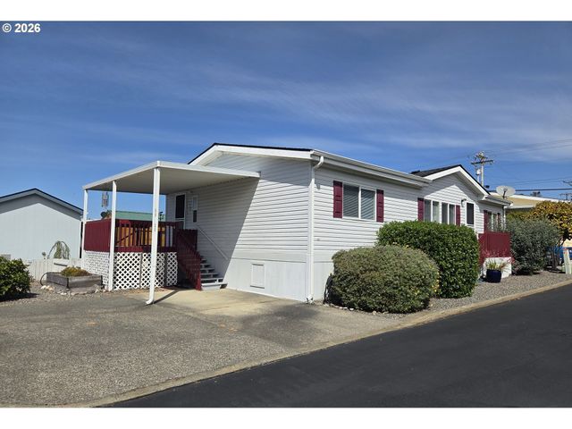 98042 W BENHAM Ln 15, Brookings, OR 97415