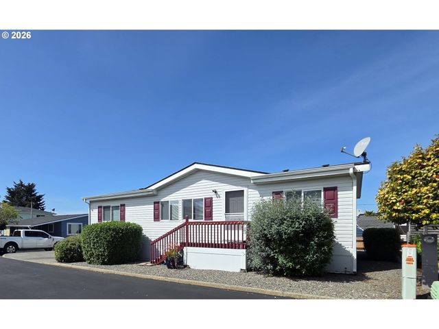 98042 W BENHAM Ln 15, Brookings, OR 97415