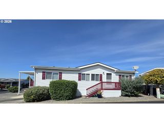 98042 W BENHAM Ln 15, Brookings, OR 97415