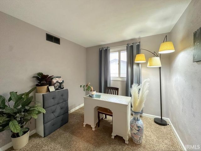 3201 S ALBRIGHT Road, Kokomo, IN 46902