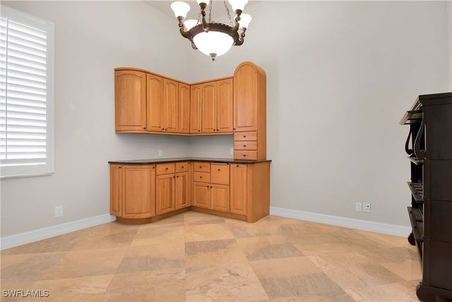 28 Pelican ST W, Naples, FL 34113