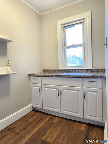 402 Park Street, New Britain, CT 06051