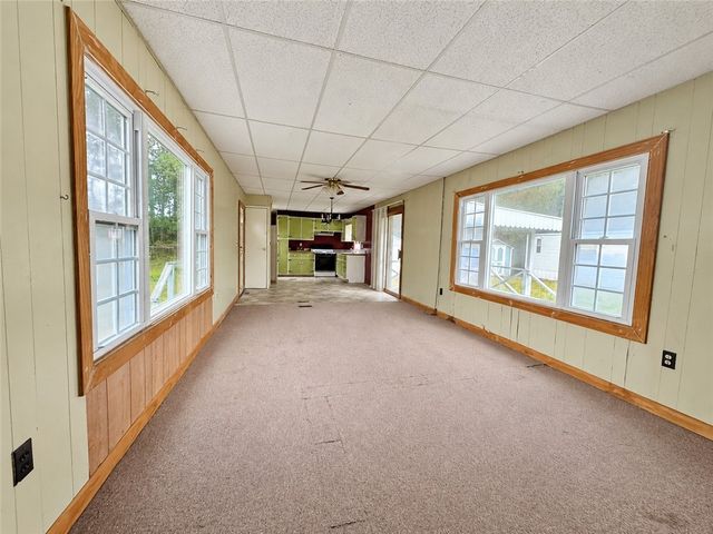 32 Torch Lane, Coventry, RI 02816