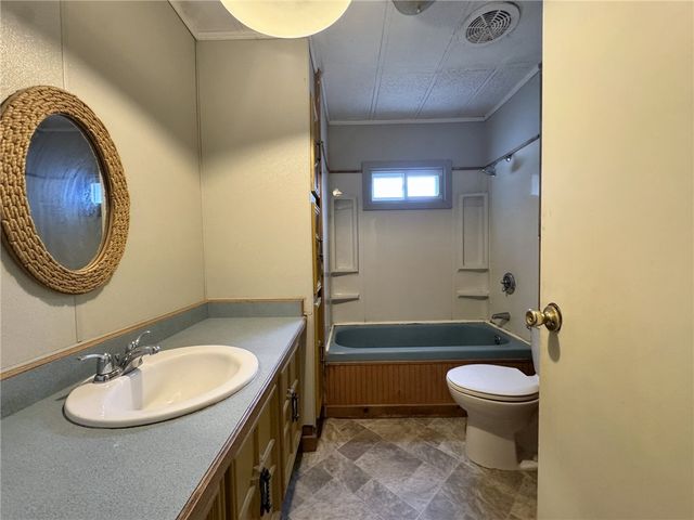 32 Torch Lane, Coventry, RI 02816