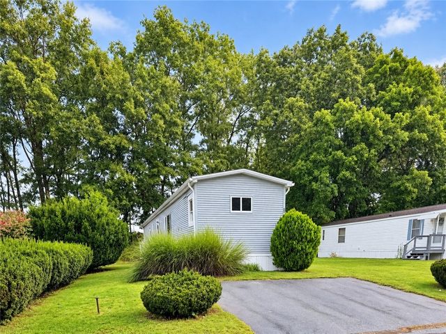 32 Torch Lane, Coventry, RI 02816