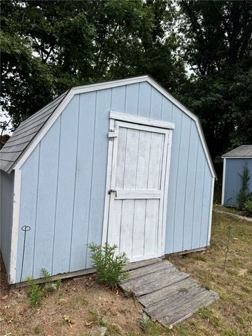32 Torch Lane, Coventry, RI 02816