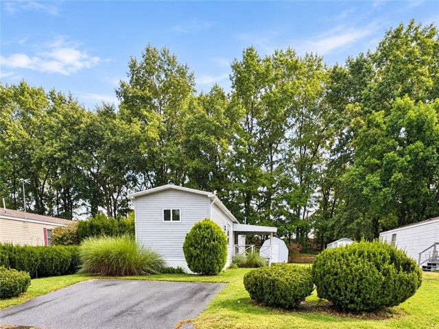 32 Torch Lane, Coventry, RI 02816