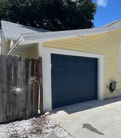 1137 HIGHLAND STREET S, St Petersburg, FL 33701