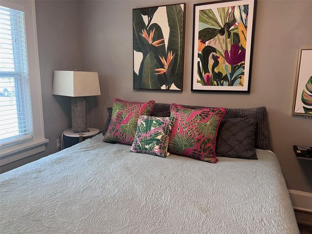 1137 HIGHLAND STREET S, St Petersburg, FL 33701