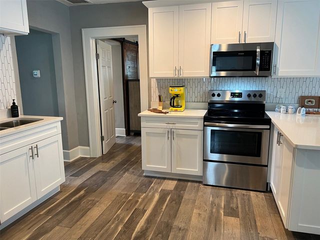 1137 HIGHLAND STREET S, St Petersburg, FL 33701