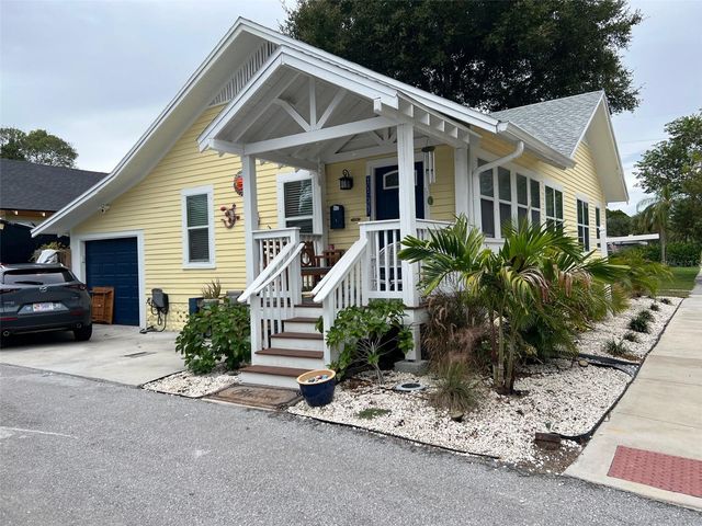 1137 HIGHLAND STREET S, St Petersburg, FL 33701