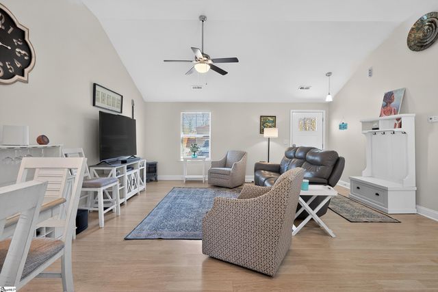 319 Sunnydale Drive, Taylors, SC 29687