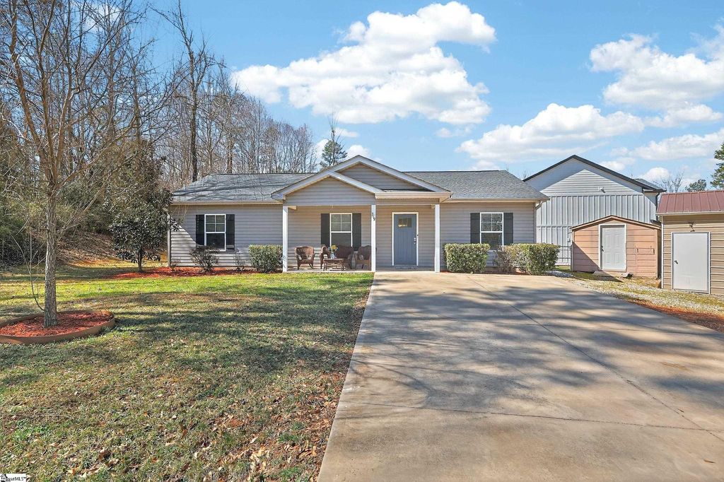 319 Sunnydale Drive, Taylors, SC 29687