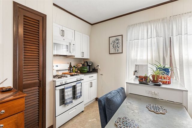 82 Chestnut Avenue, Cranston, RI 02910