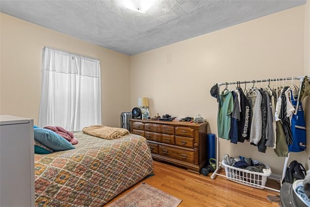 82 Chestnut Avenue, Cranston, RI 02910