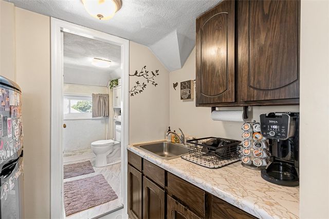 82 Chestnut Avenue, Cranston, RI 02910