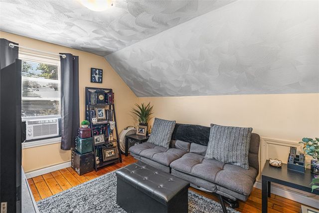 82 Chestnut Avenue, Cranston, RI 02910