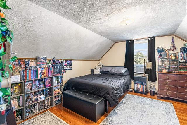 82 Chestnut Avenue, Cranston, RI 02910