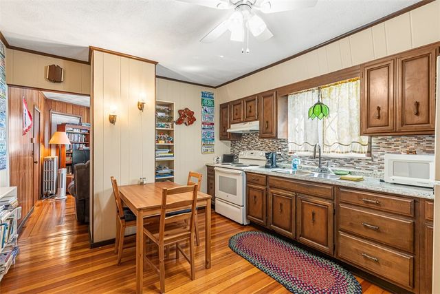 82 Chestnut Avenue, Cranston, RI 02910