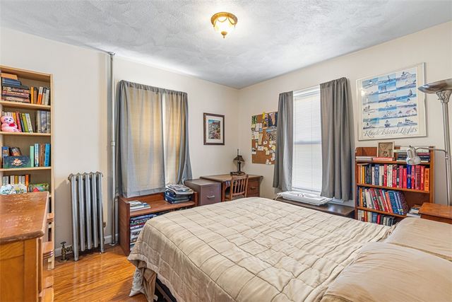 82 Chestnut Avenue, Cranston, RI 02910