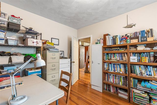 82 Chestnut Avenue, Cranston, RI 02910