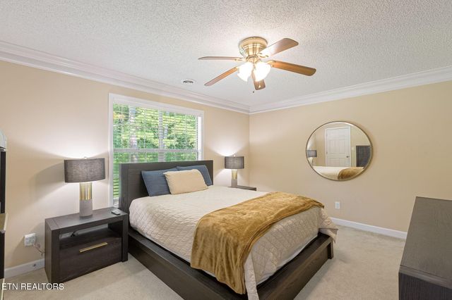 826 Gresham Rd, Knoxville, TN 37918