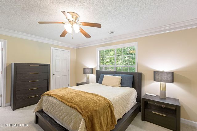 826 Gresham Rd, Knoxville, TN 37918