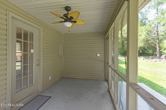 826 Gresham Rd, Knoxville, TN 37918