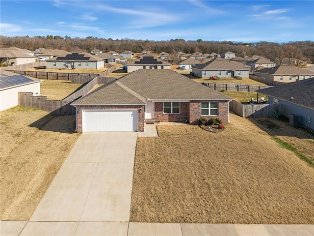 244 Colton Street, Huntsville, AR 72740