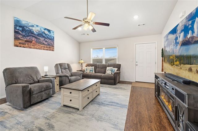 244 Colton Street, Huntsville, AR 72740