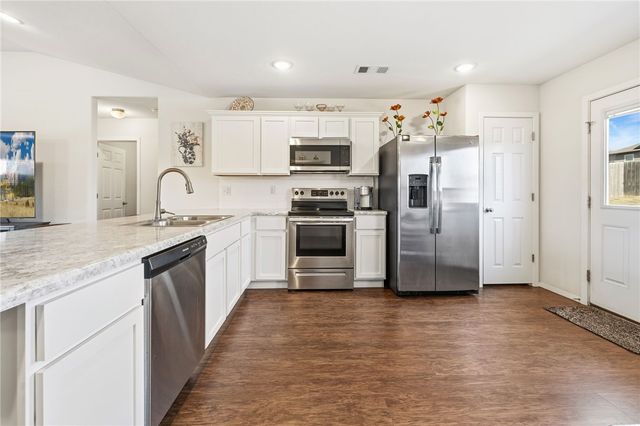 244 Colton Street, Huntsville, AR 72740