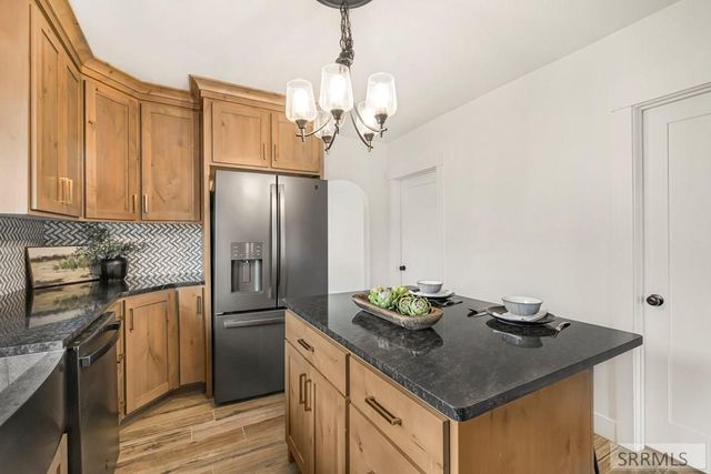 135 W 14th Street, Idaho Falls, ID 83202