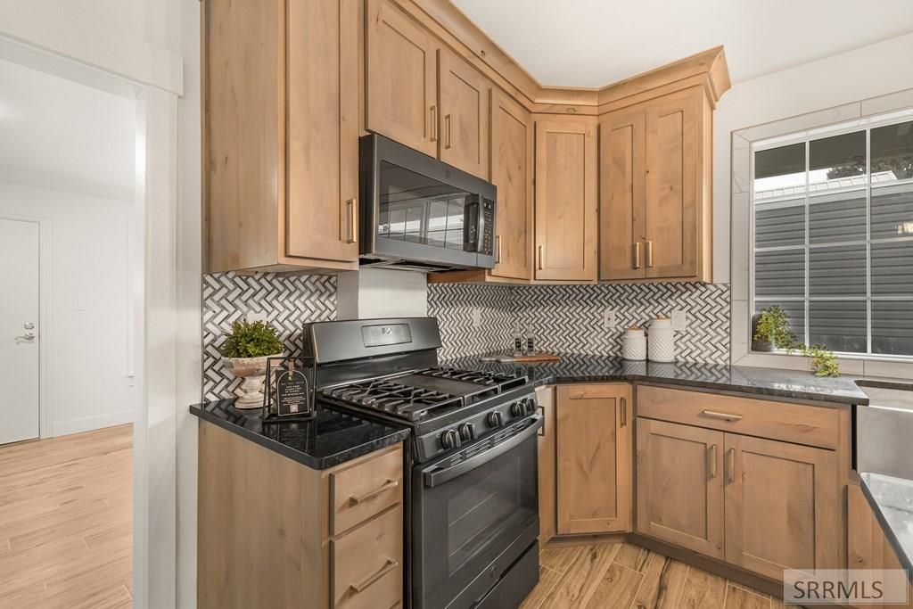 Image 9 of property listing at 135 W 14th Street, Idaho Falls, ID 83202