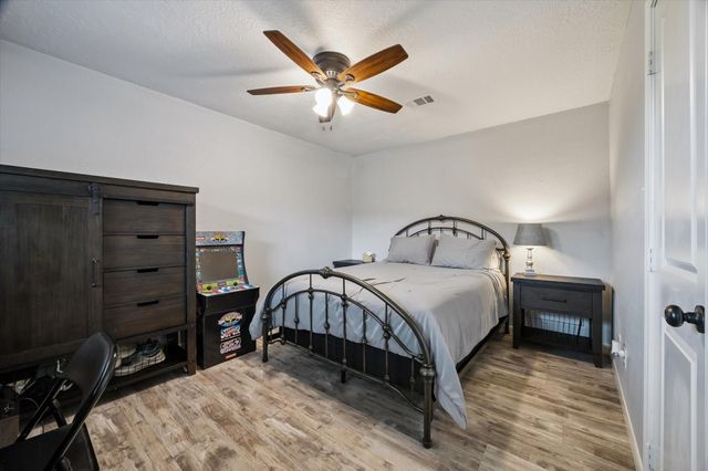 3607 Blue Wing Drive, Dickinson, TX 77539