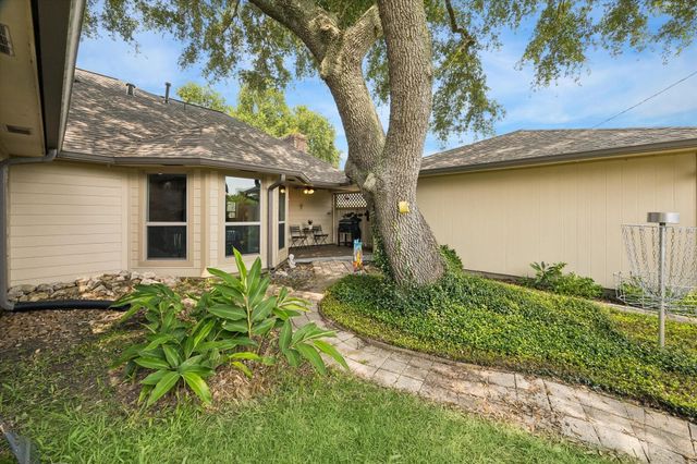 3607 Blue Wing Drive, Dickinson, TX 77539