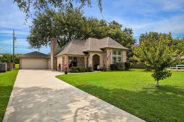 3607 Blue Wing Drive, Dickinson, TX 77539