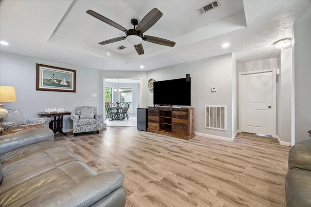 3607 Blue Wing Drive, Dickinson, TX 77539