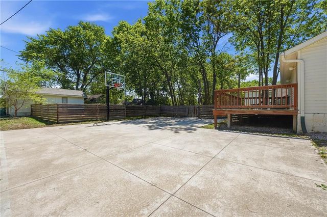 4501 Francis Street, Kansas City, KS 66103