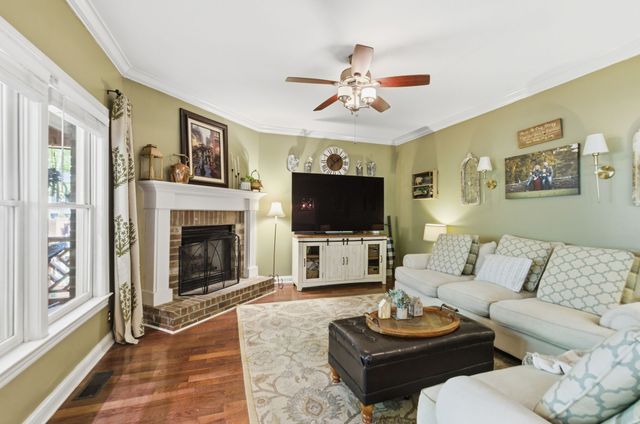 137 Sequoyah Ln, Nashville, TN 37221