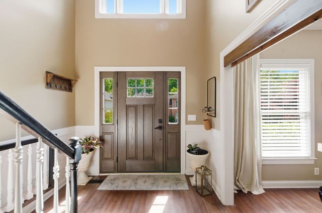137 Sequoyah Ln, Nashville, TN 37221