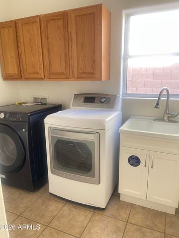 8345 W PONTIAC Drive, Peoria, AZ 85382