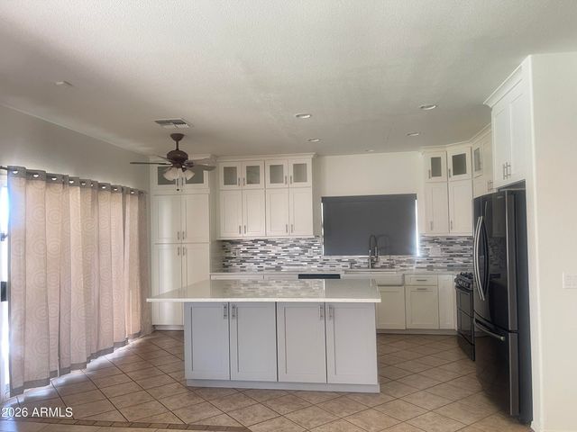 8345 W PONTIAC Drive, Peoria, AZ 85382