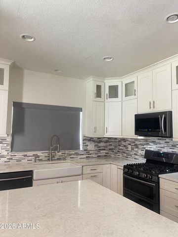 8345 W PONTIAC Drive, Peoria, AZ 85382