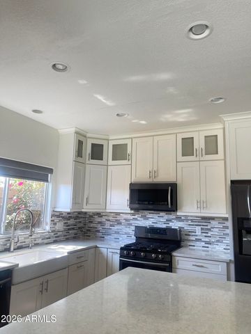 8345 W PONTIAC Drive, Peoria, AZ 85382